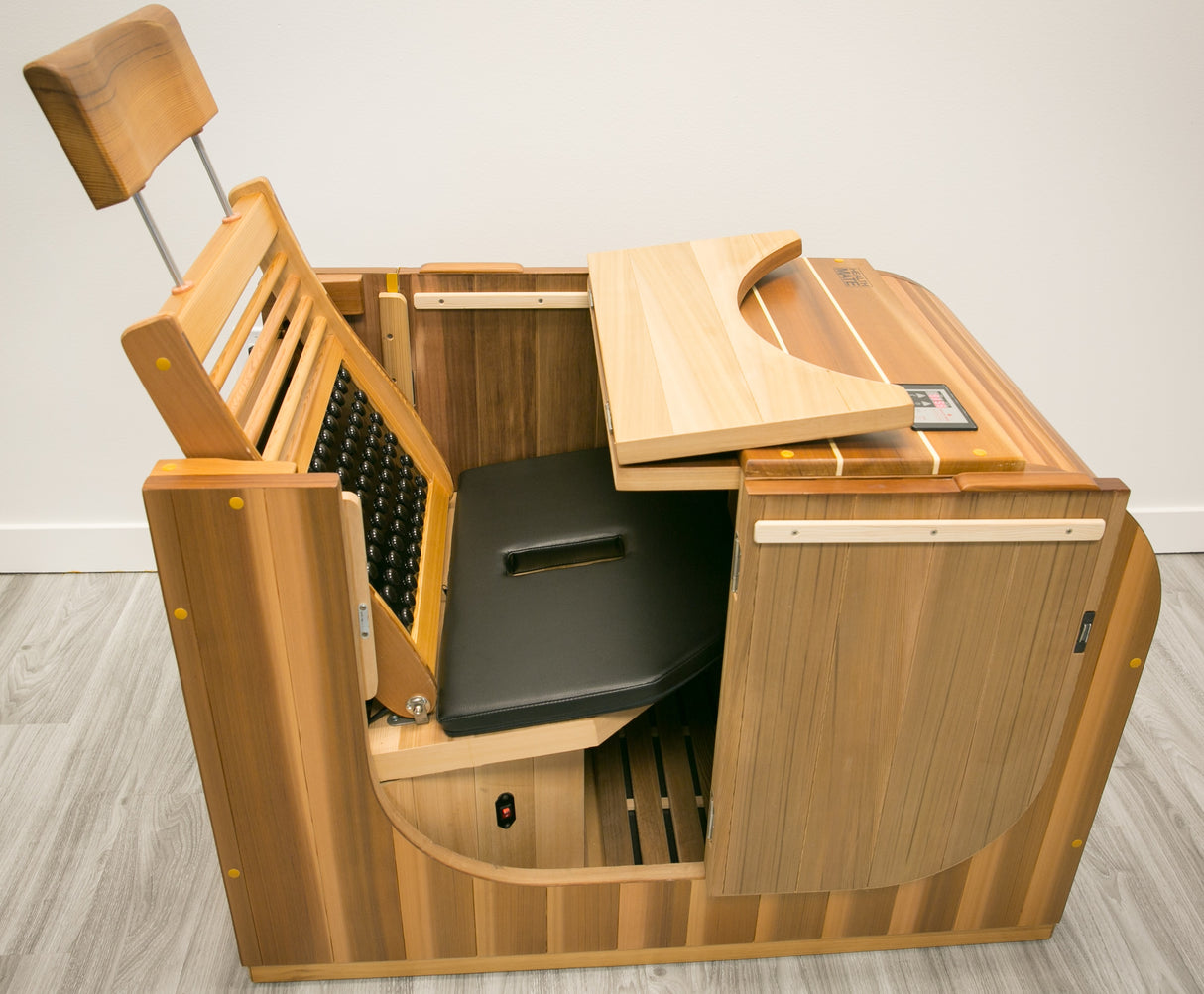 Essential Lounge Half Sauna