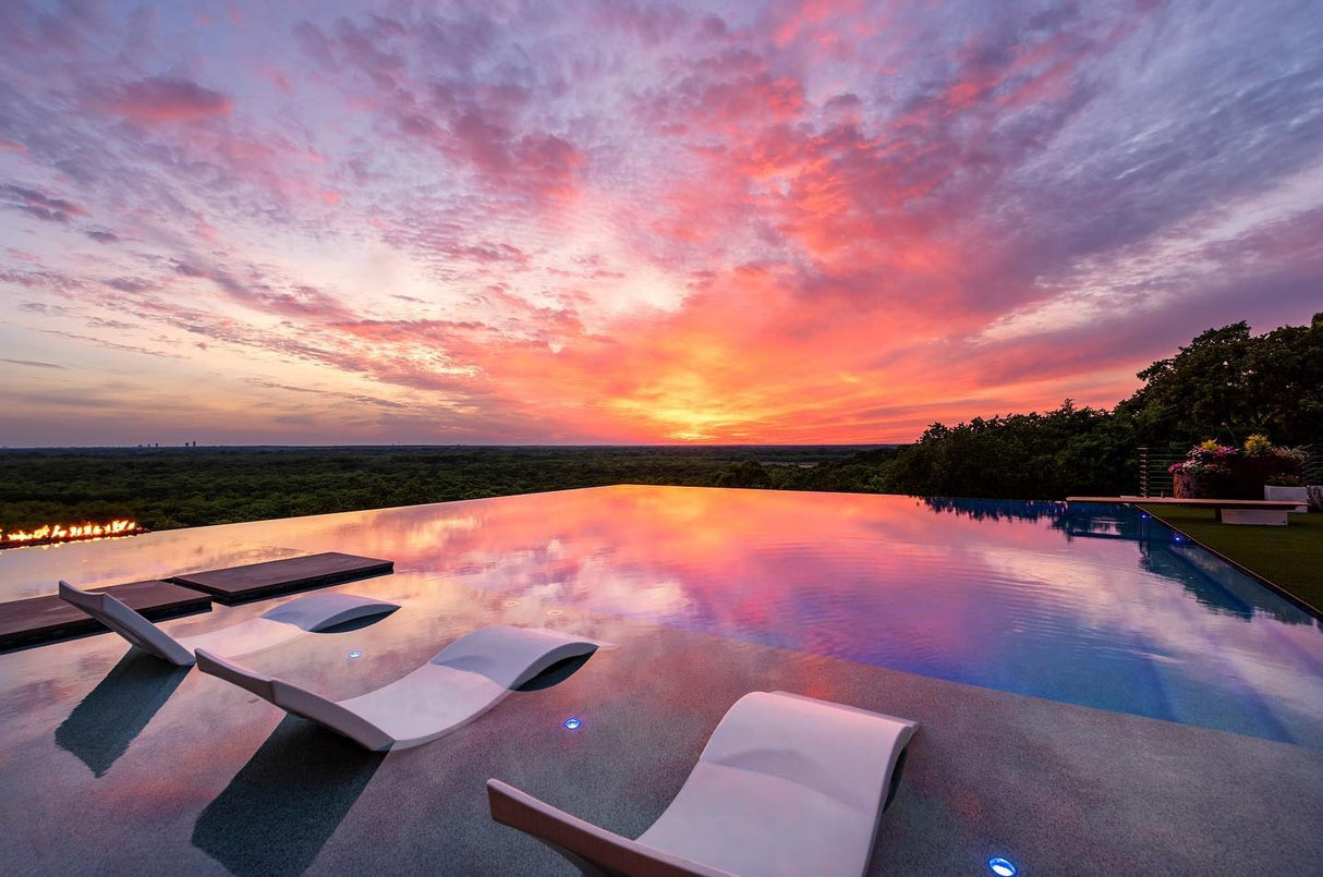 Signature in-Pool Chaise Lounge from Ledge Lounger