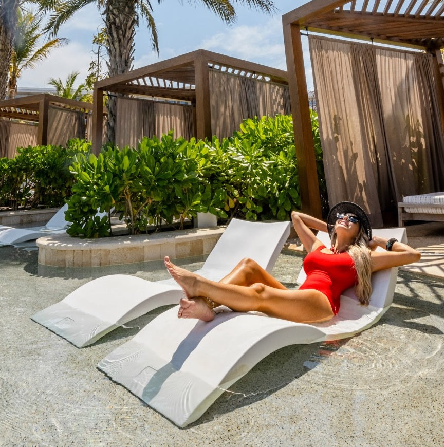Signature in-Pool Chaise Lounge from Ledge Lounger