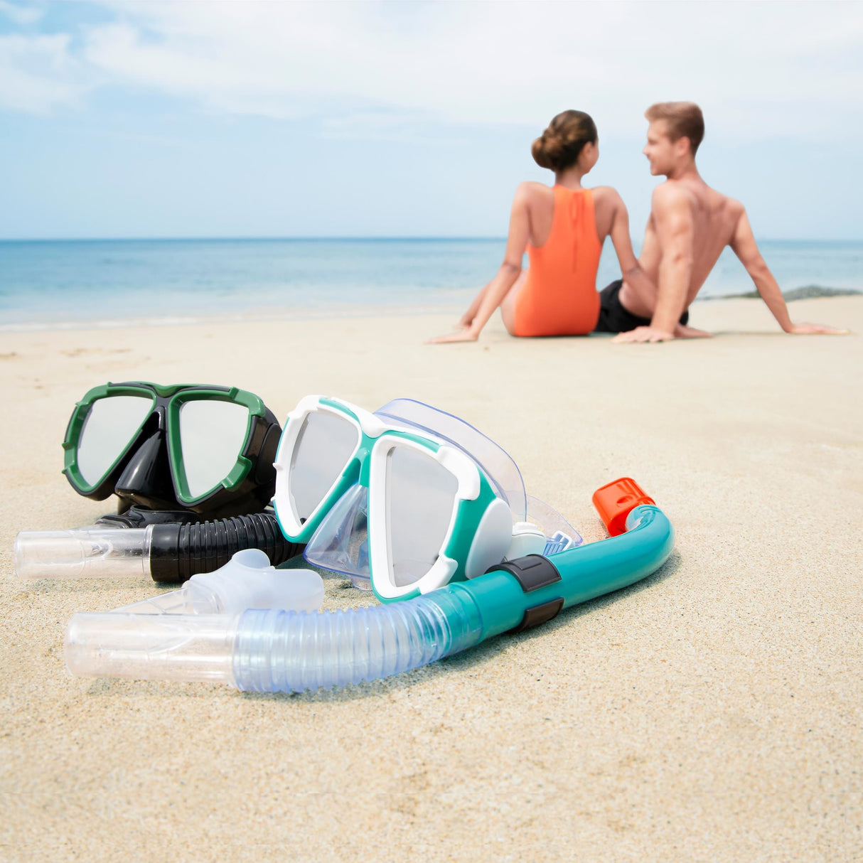 Swim mask and snorkel. There are two color options: black or teal.