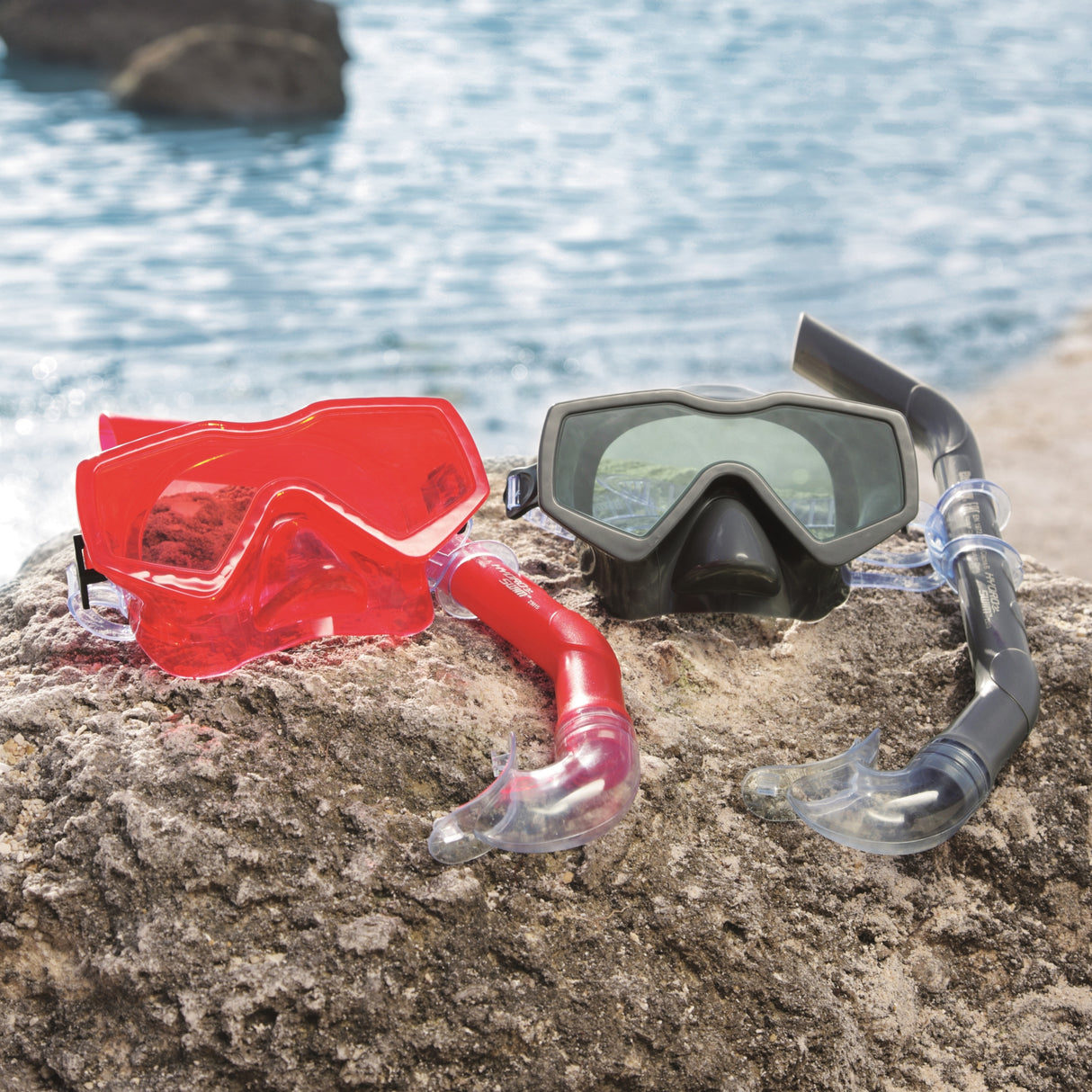 Swimming mask and snorkel set. There are two color options: one is red and one is black.