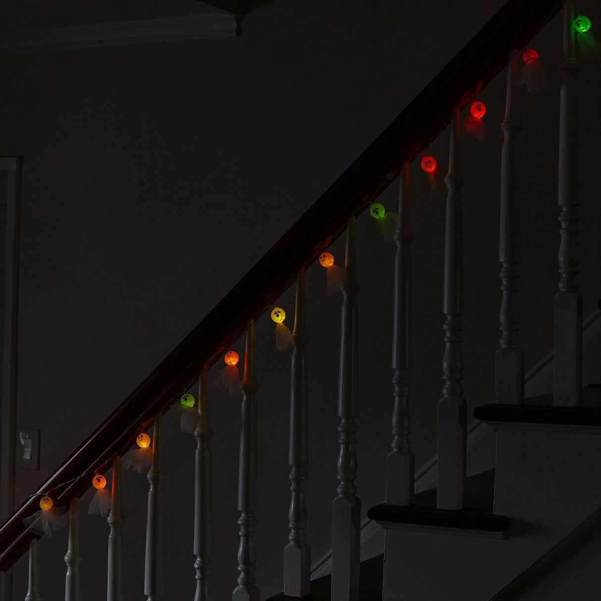 6' Color Changing Ghost Light Up Garland