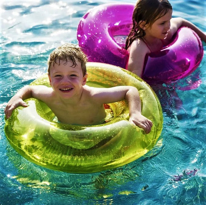Inner tube for kids. There are two color options: Yellow or Purple.