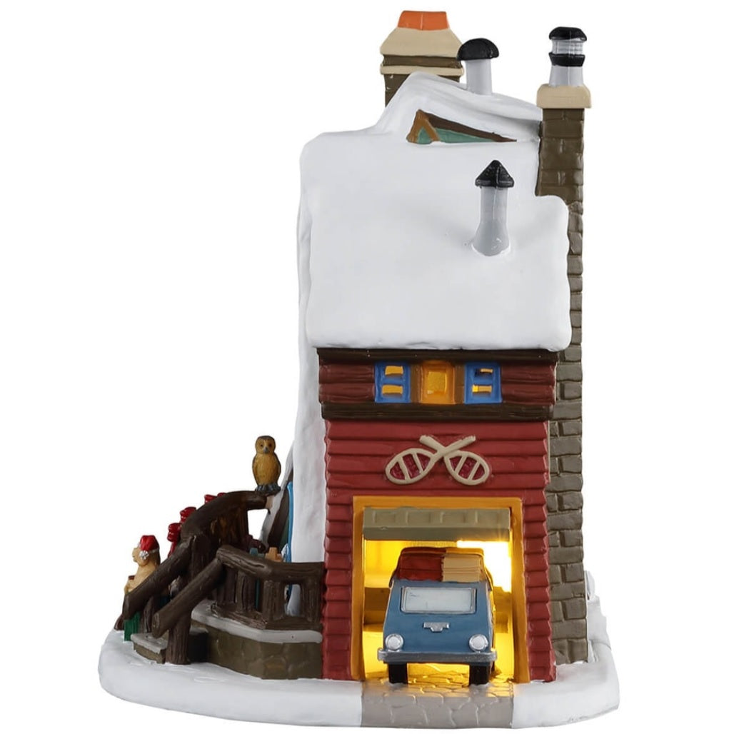 Lemax Vail Village Lighted Building: Mountain Holiday Reunion #15745