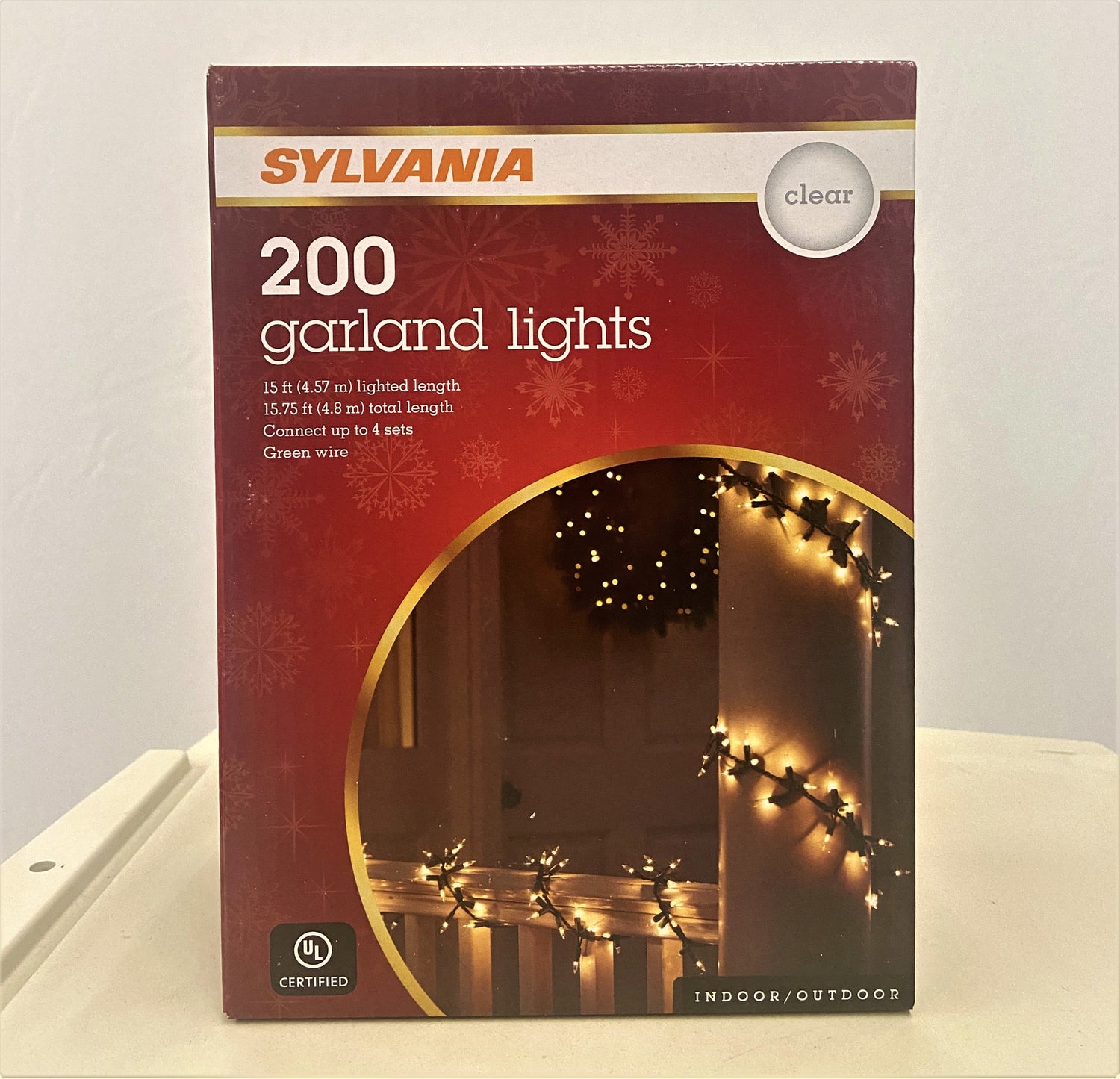 200 Clear Garland Lights on a Green Wire