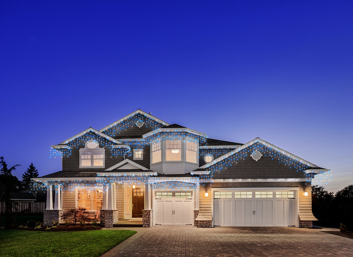 Set of 200 Dramatic Drop LED Icicle Lights