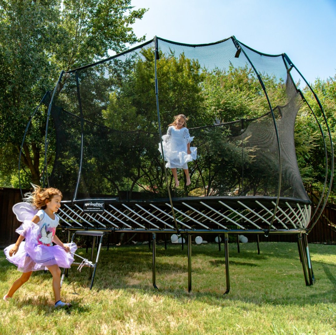 Springfree 11' x 11' Large Square Trampoline - Guaranteed Lowest Price