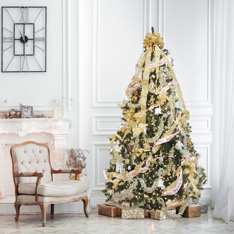 Need some Christmas tree décor inspiration? We've got you covered.
