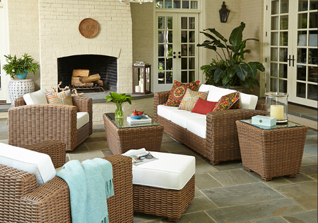 Creating Your Outdoor Family Room