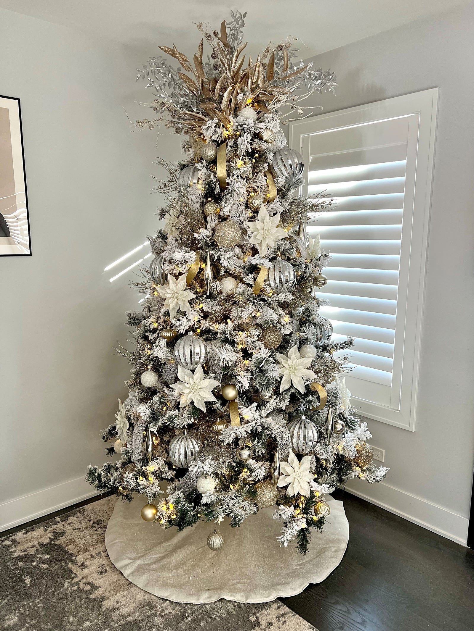 How to Decorate Your Christmas Tree Like a Pro