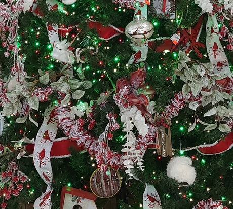 Christmas Cardinal Theme Tree