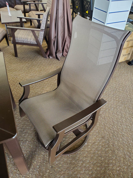 Outlet St. Catherine Set with Extendable Dining Table