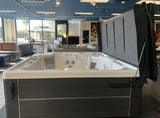 Clearance 2023 Hot Spring Highlife Grandee Hot Tub