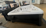 Clearance 2021 Hot Spring Highlife Grandee Hot Tub with SmarTop