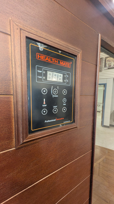 Outlet Renew 3-Person Infrared Sauna