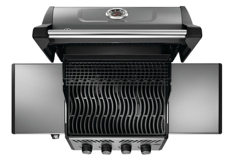 This image shows what this grill looks like from above. The lid of the grill is open so you can see inside the grill.