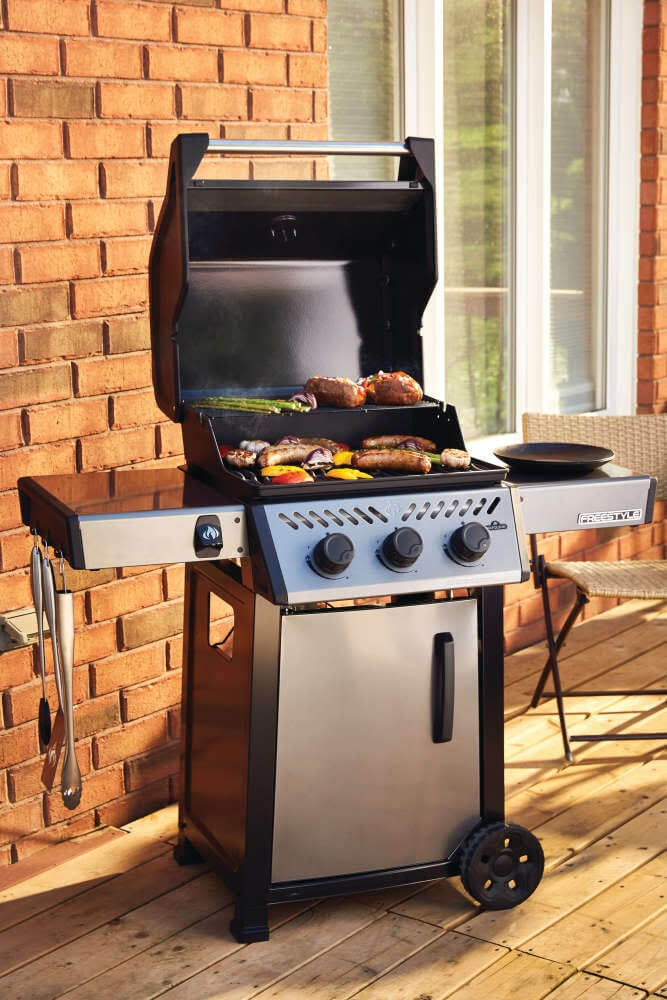 Napoleon Freestyle™ 365 LP Gas Grill