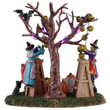 This is another angle of this piece. You can see the witches, as well as a black cat and a bat.