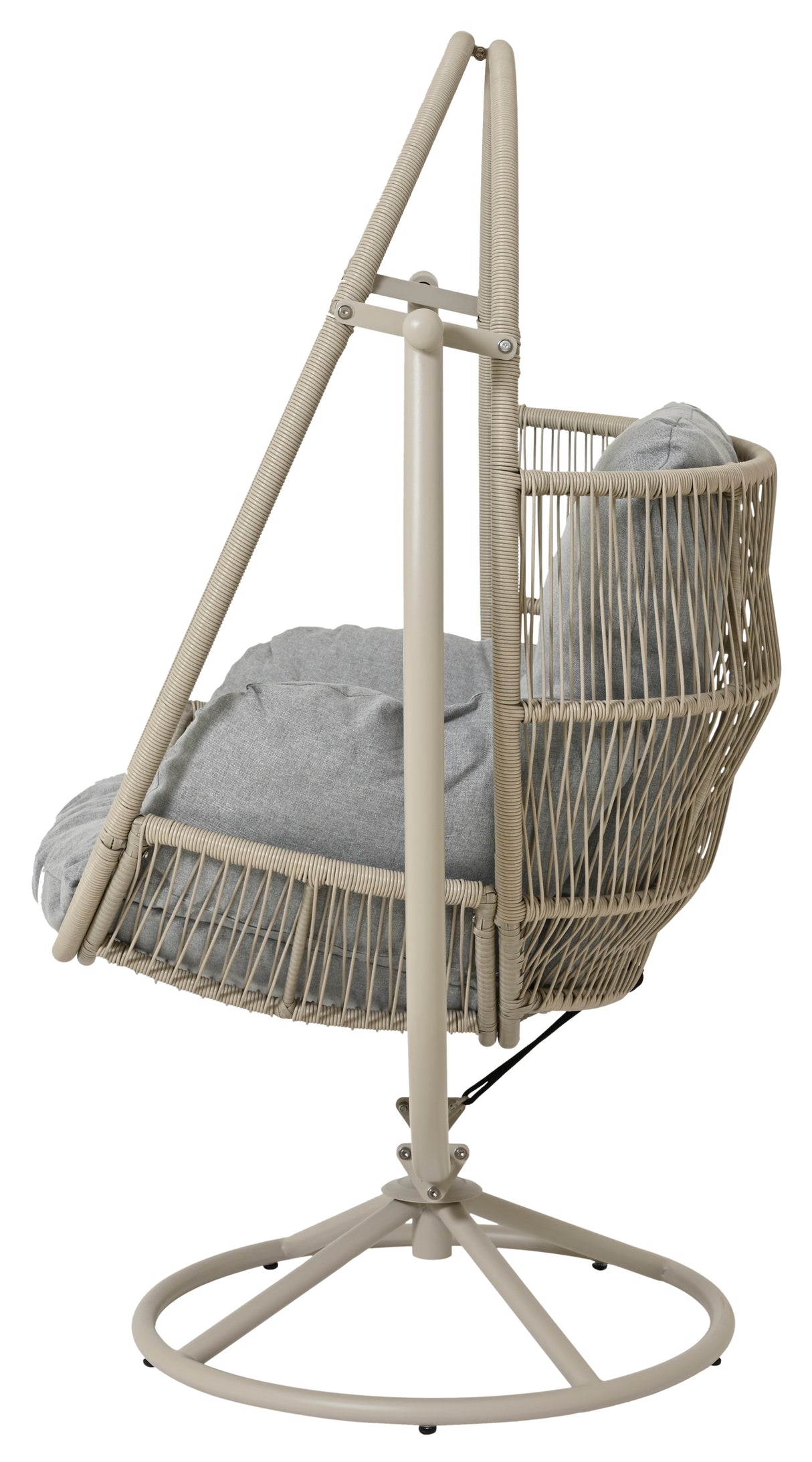 Wicker chair shaped like an egg. This is the gray option. This is the view from the side.