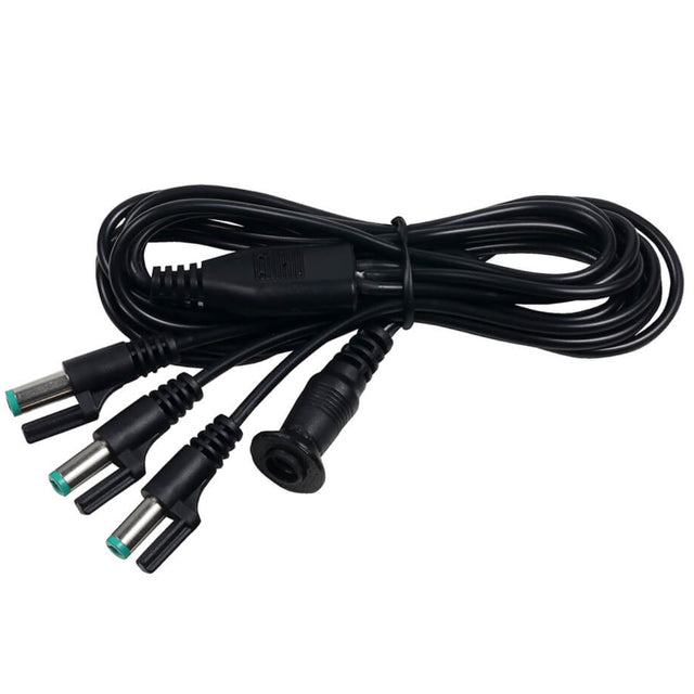 A black expansion cable for Lemax.
