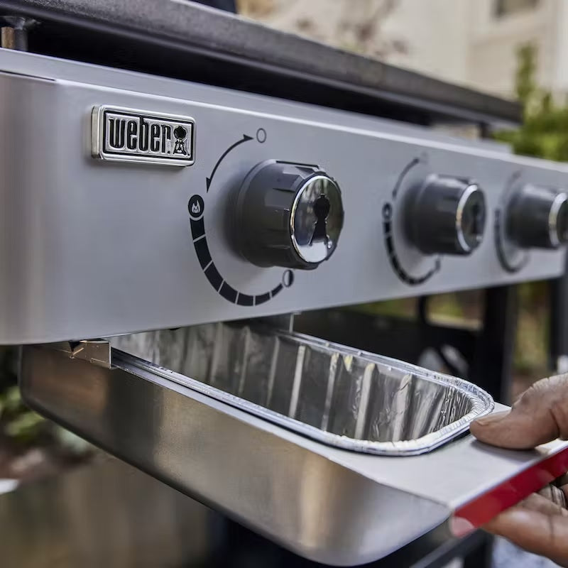 Weber 28" Griddle Liquid Propane Grill