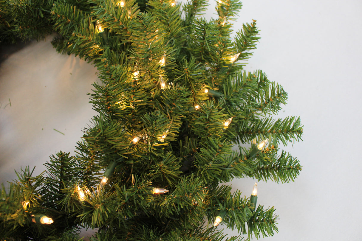 30" Canadian Pine Pre-Lit Artificial Christmas Wreath