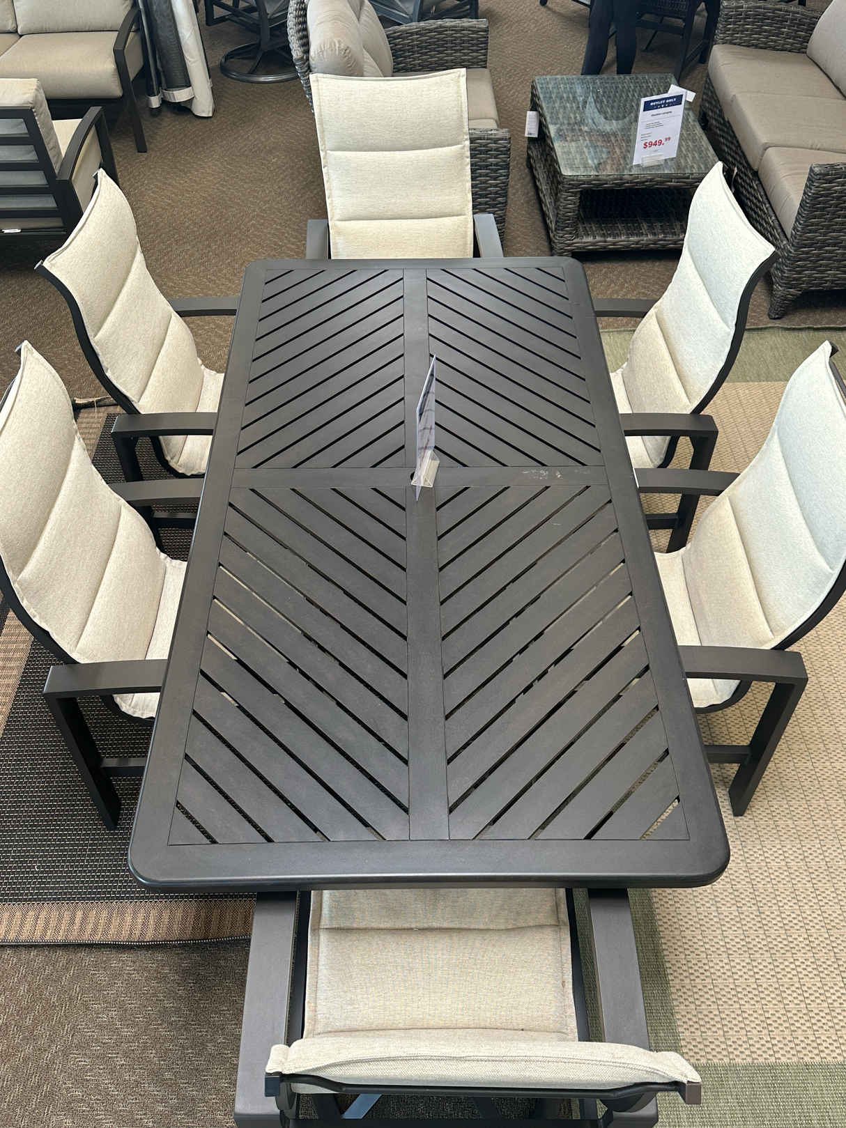 New Outlet Furniture!
