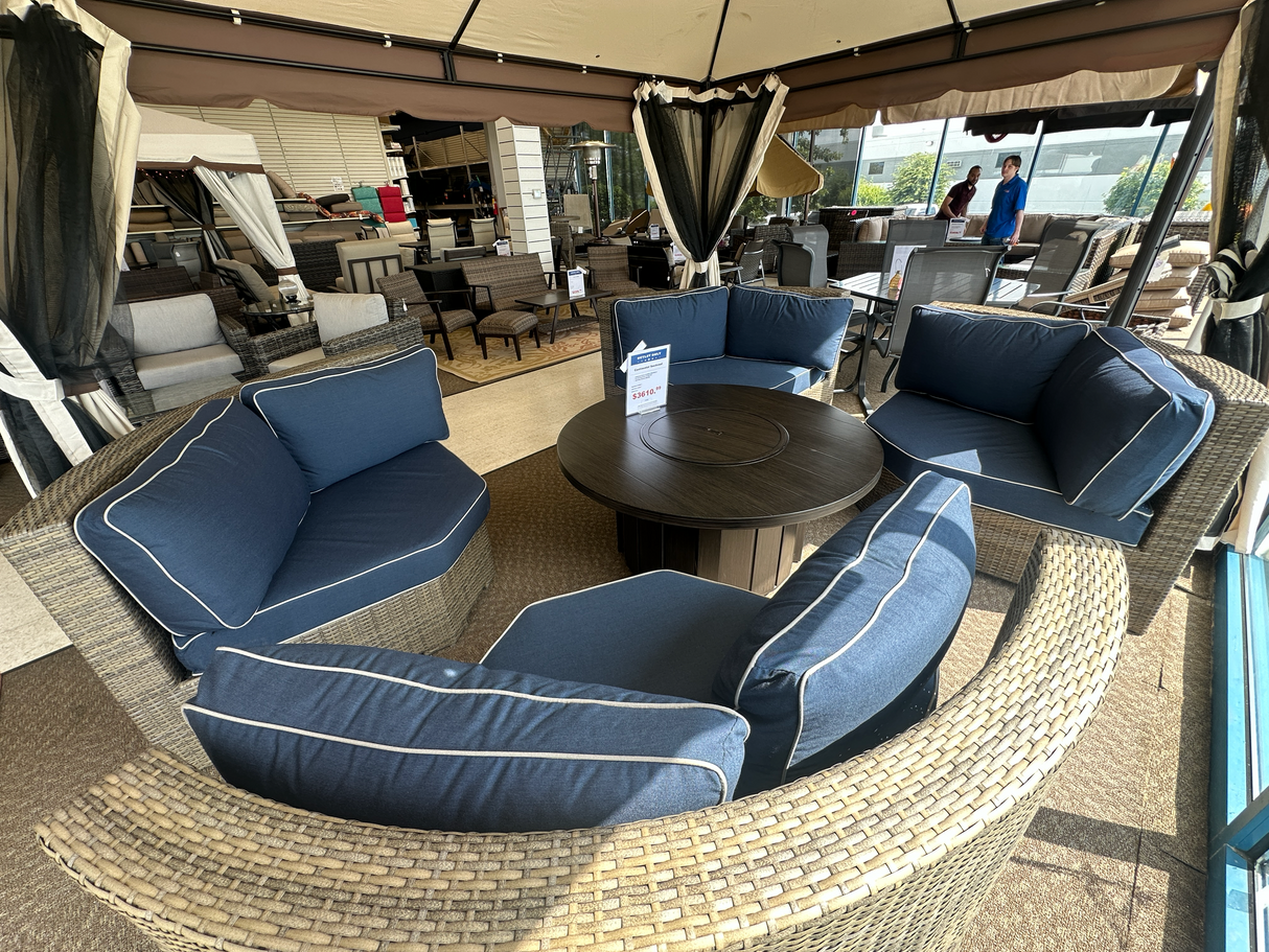 New Outlet Furniture!