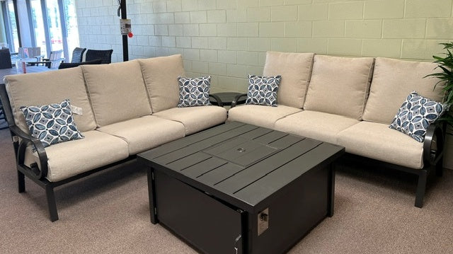 Clearance Kenwood Lounging & Chat