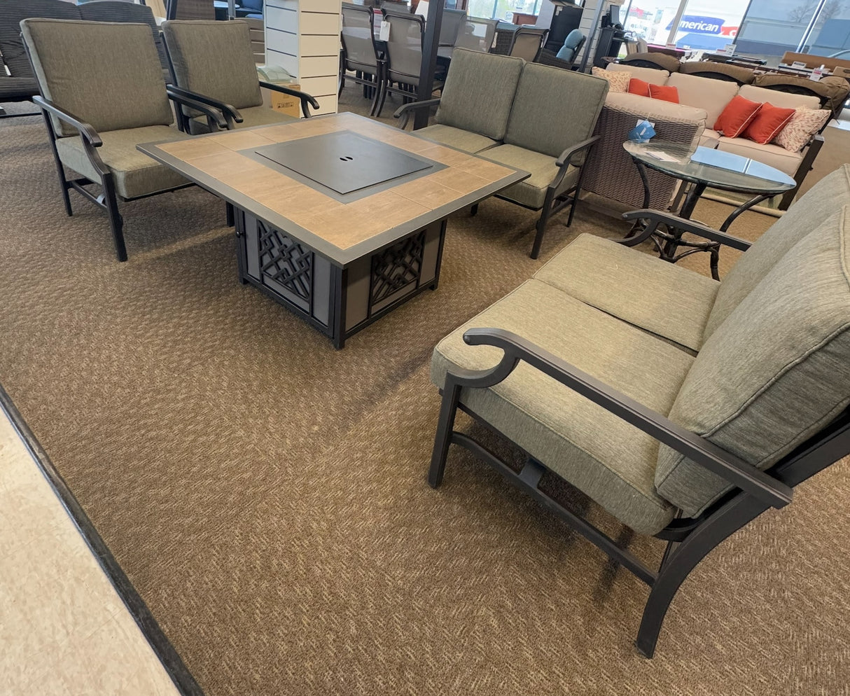 Outlet Melbourne Fire Pit Set