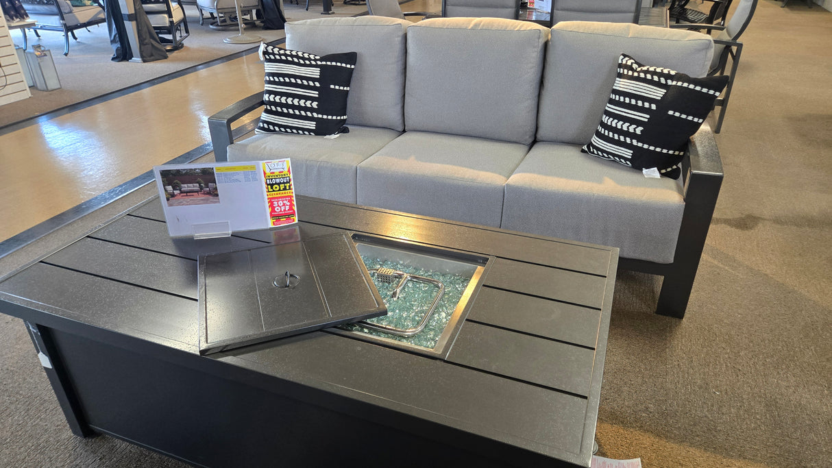 Clearance Saddlebrook Lounging & Chat