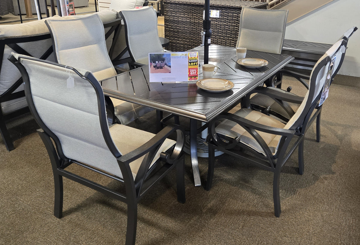 Clearance Saddlebrook Dining