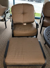Outlet Stonegate Lounging Set