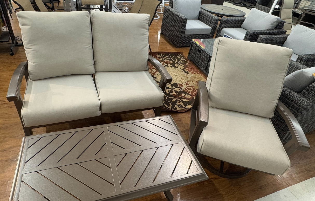 Outlet Liberty Lounging & Chat Set