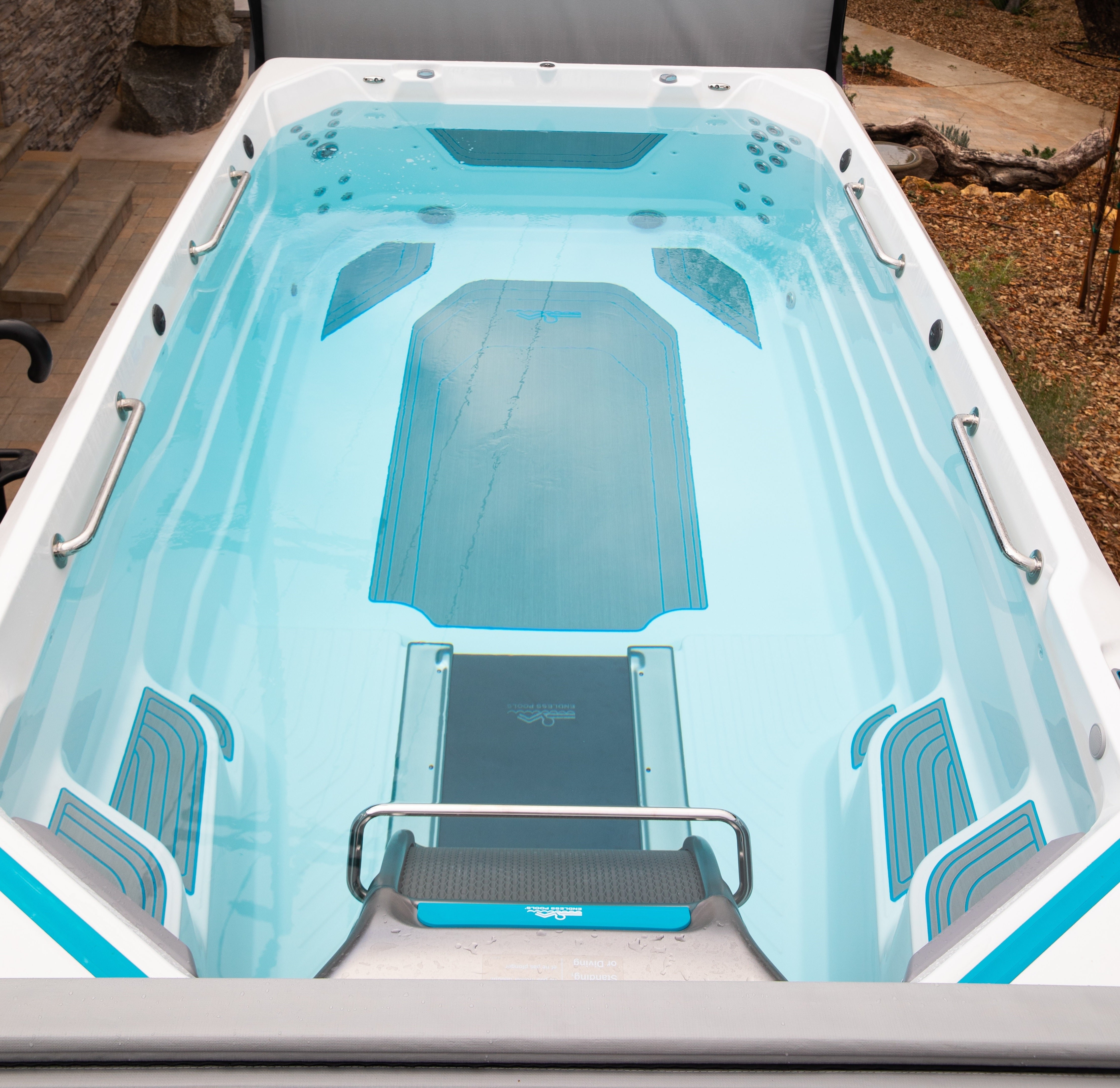 E550 Endless Pools Fitness Systems | Swim Spas | Workout Pools