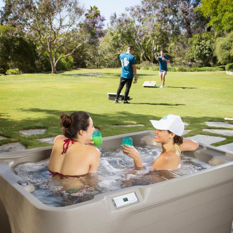 Freeflow Spas Mini™ Sport Hot Tub