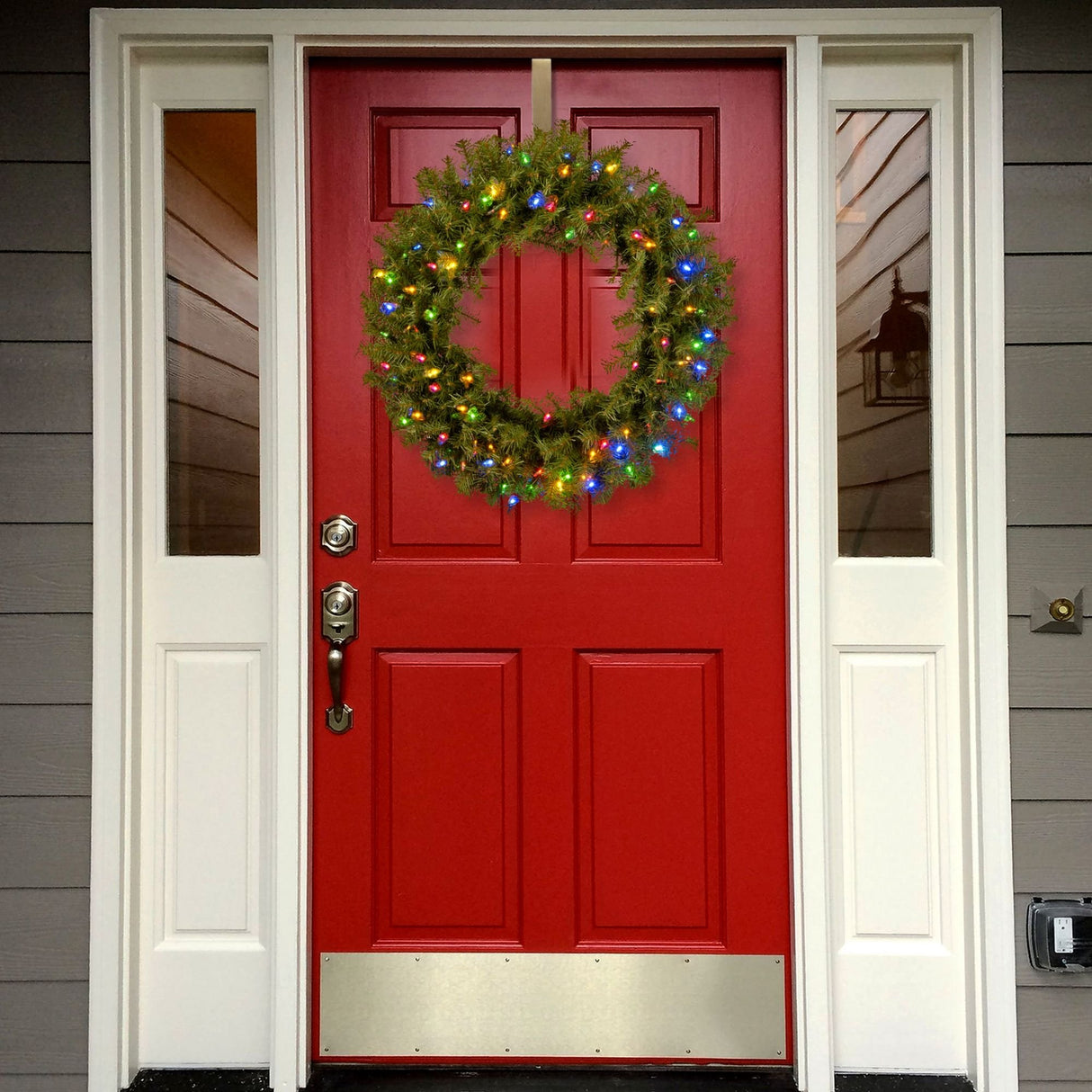 30" Mountain Spruce Wreath with 100 Starry Multi LED Lights