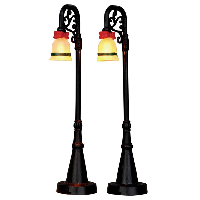 Plastic village accessories for a Lemax display. Designed to look like two black lampposts.
