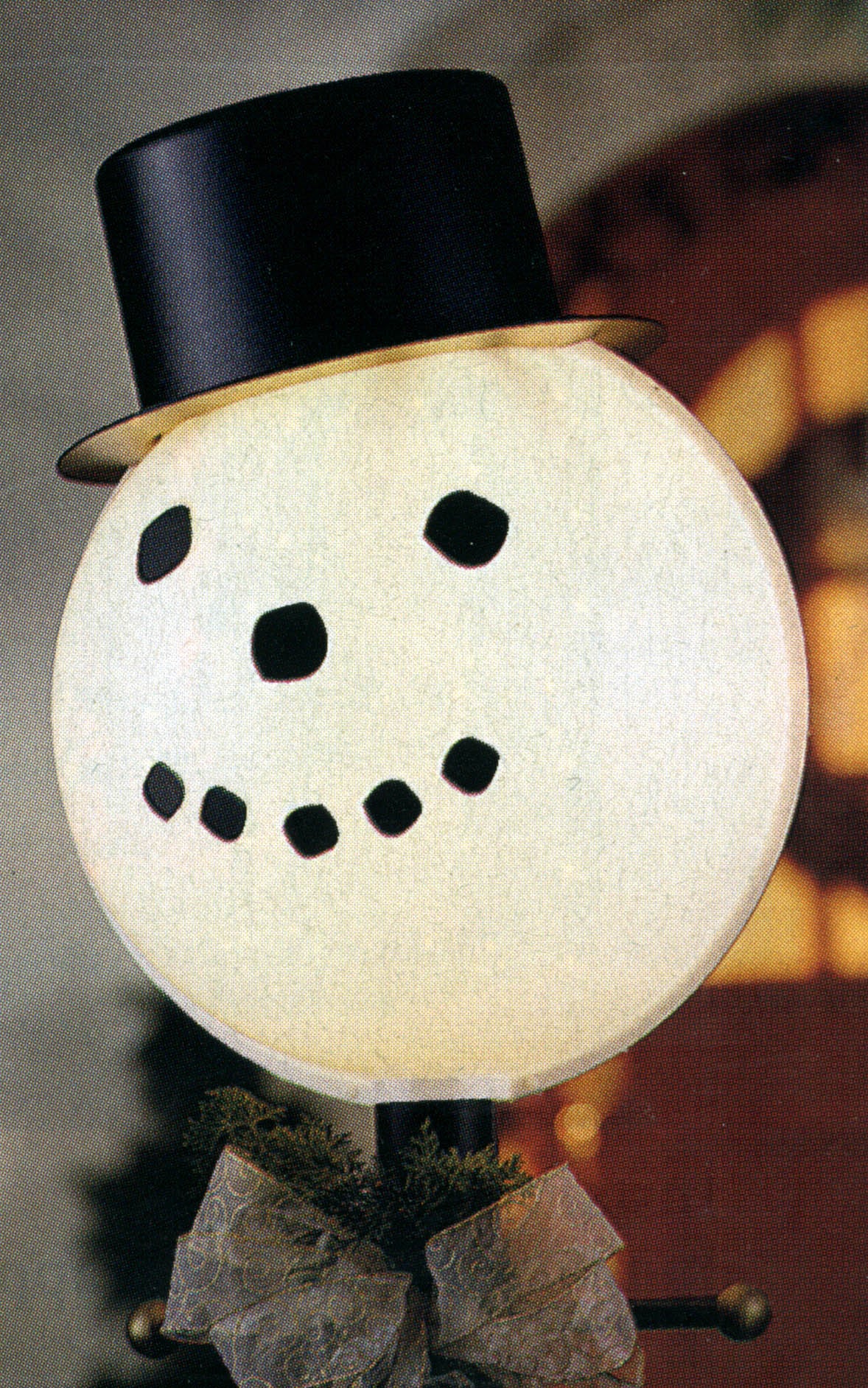 Snowman Outdoor Lamp Post Globe Holiday Lamplighter