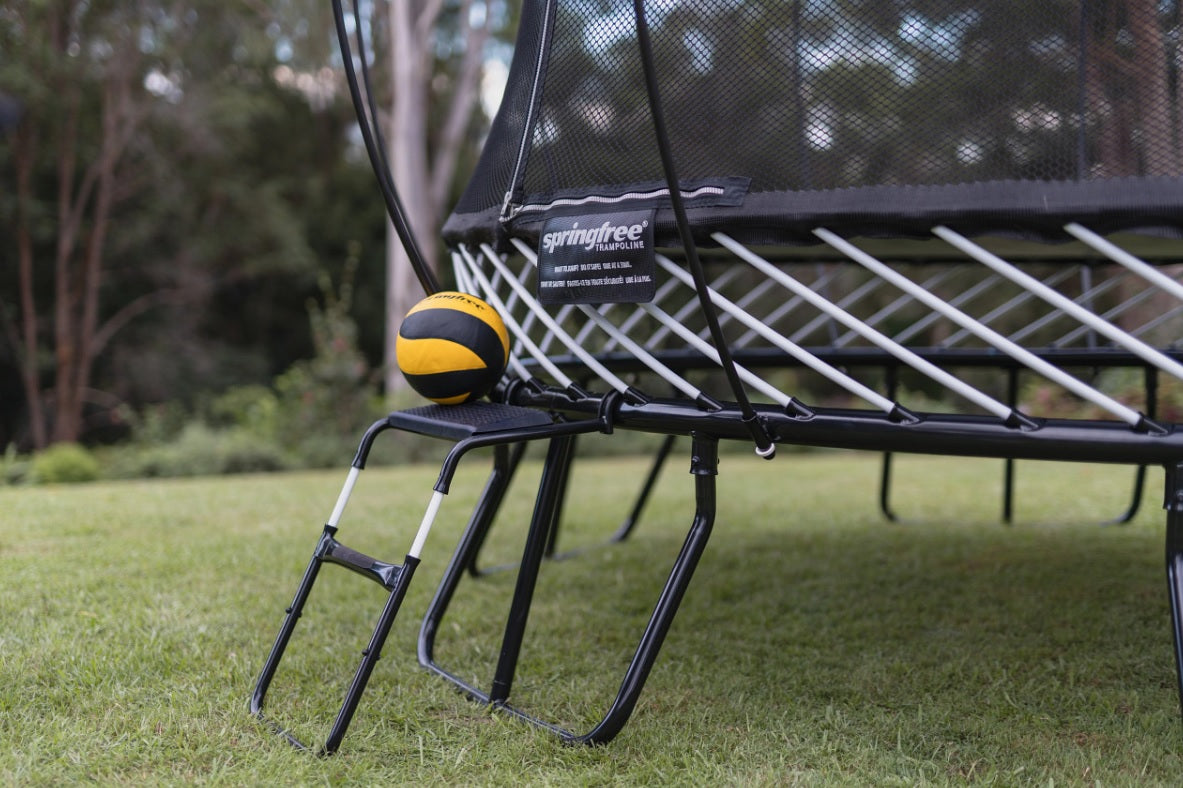 Springfree Trampoline FlexrStep™