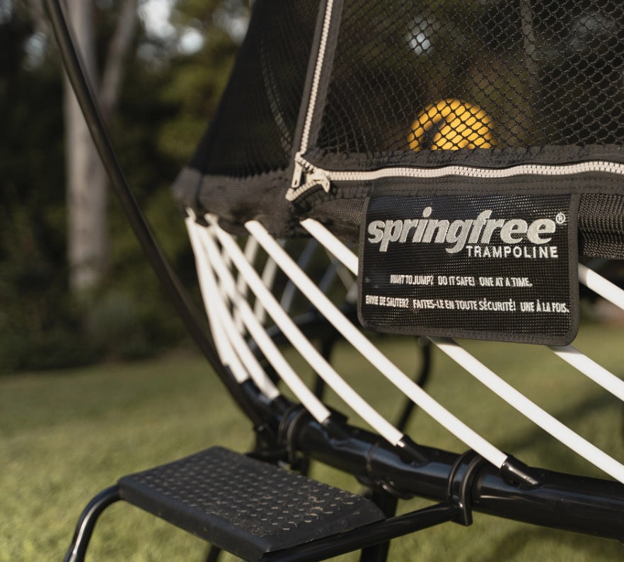 Springfree Trampoline FlexrStep™