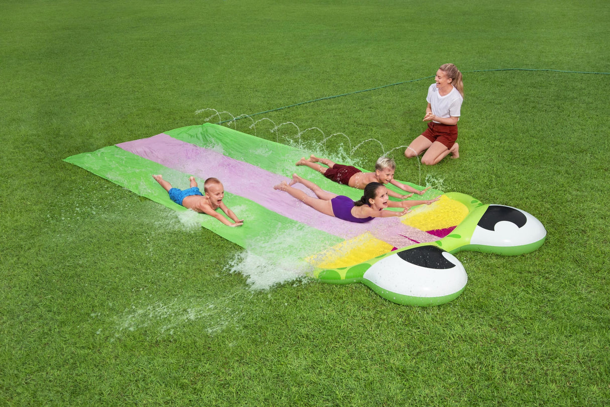 A water slide shaped like a frog. There are three lanes for racing.