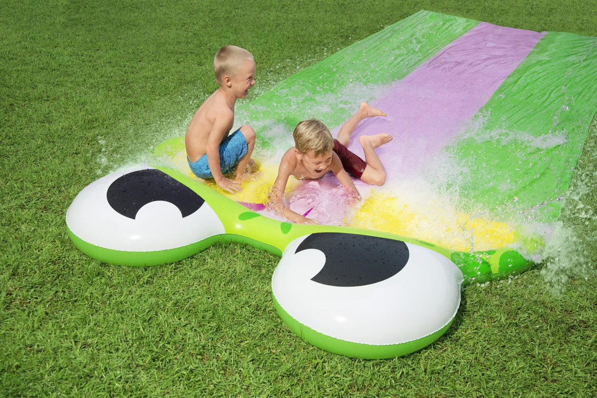 A water slide shaped like a frog. There are three lanes for racing.