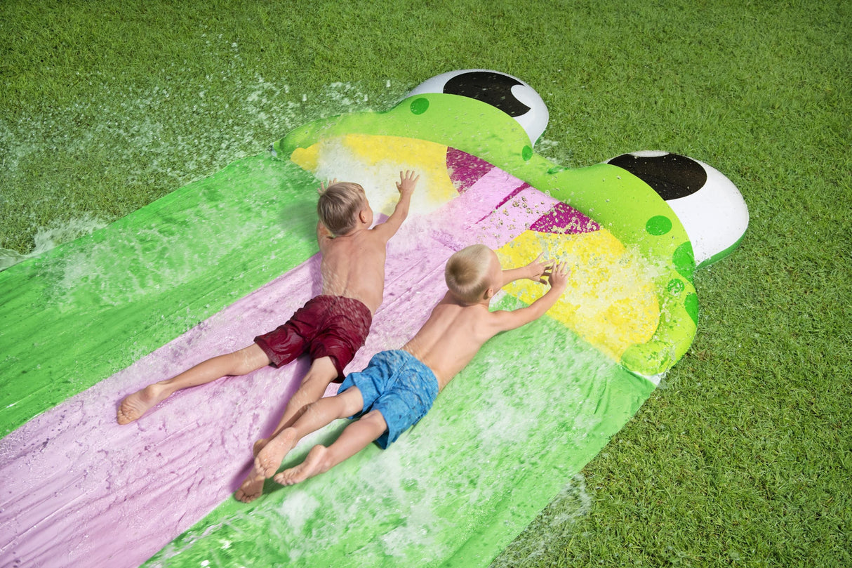 A water slide shaped like a frog. There are three lanes for racing.