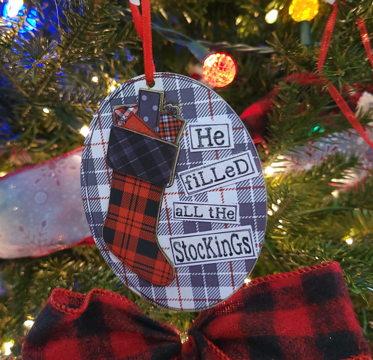 4.5" Gingham Holiday Wooden Oval Ornament