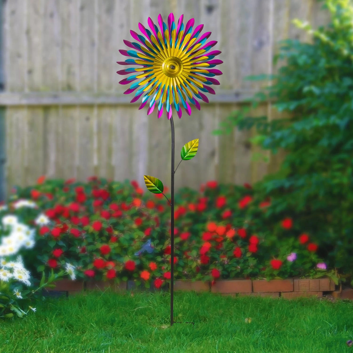 Metal Daisy Wind Spinner Stake