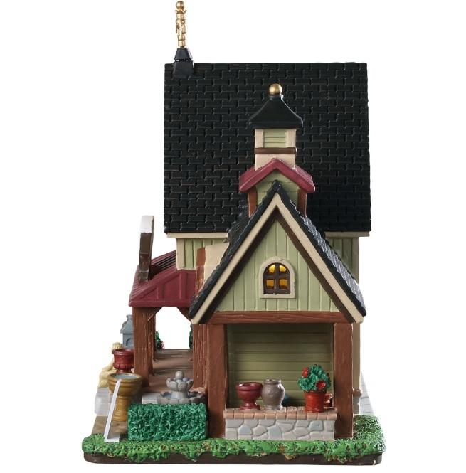 Lemax Caddington Village Lighted Building: Russell's Garden Accessories #95515